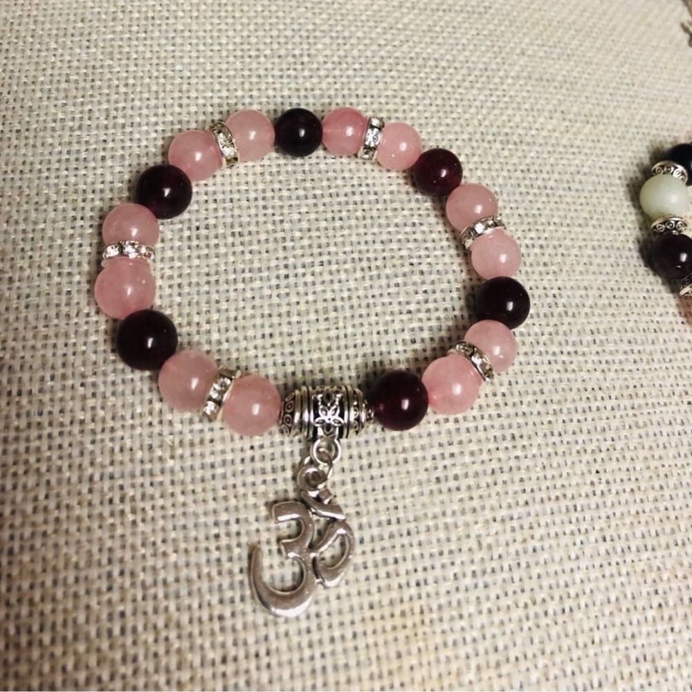 Combine with other textures and finishes for a bracelet stack that's unique 4 U